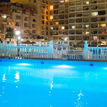 Acogedor Con 3 Piscinas En Primera Linea De Playa *