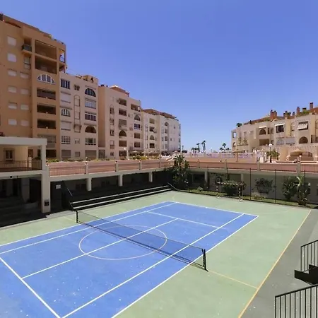 Acogedor Con 3 Piscinas En Primera Linea De Playa * Almunecar